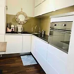Luxury Flat In Downtown With Free Parking Daire Budapeşte