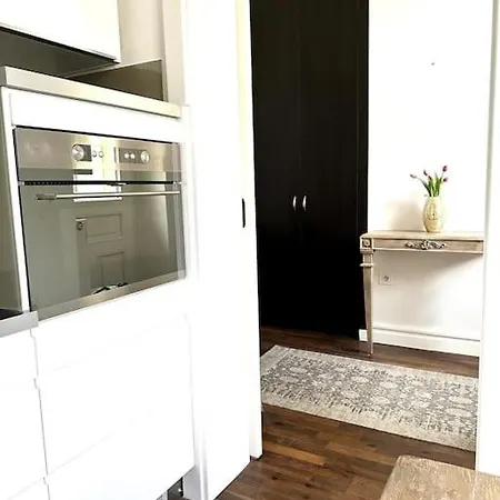 Luxury Flat In Downtown With Free Parking *