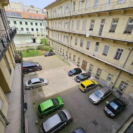 Luxury Flat In Downtown With Free Parking Apartament