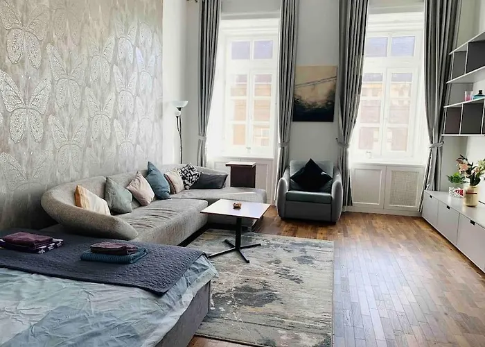 Luxury Flat In Downtown With Free Parking Apartament Budapesta