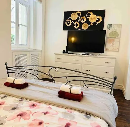 דירה Luxury Flat In Downtown With Free Parking