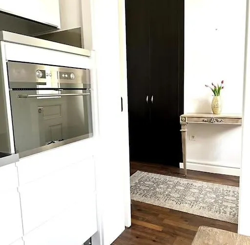 Luxury Flat In Downtown With Free Parking *