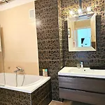 Luxury Flat In Downtown With Free Parking Apartament