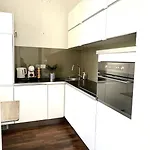 Luxury Flat In Downtown With Free Parking Apartament *